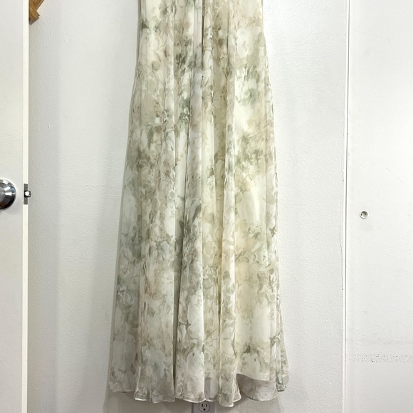 Jenny Yoo Inesse Chiffon V-Neck Spaghetti Strap Gown Floral Grey Multi Size 12 - Picture 8 of 12